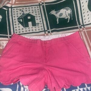 Lilly Pulitzer pink scallop shorts size 10